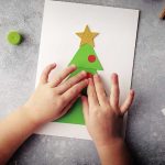 8 manualidades con materiales reciclados para decorar el aula en Navidad